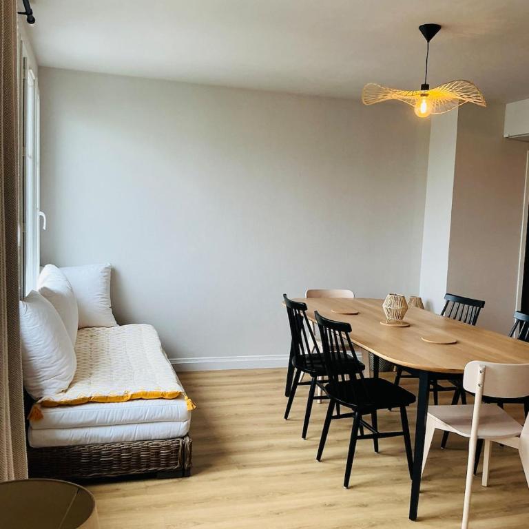 superbe appartement 3 chambres 5 min de la plage - Three-Bedroom Apartment - 13