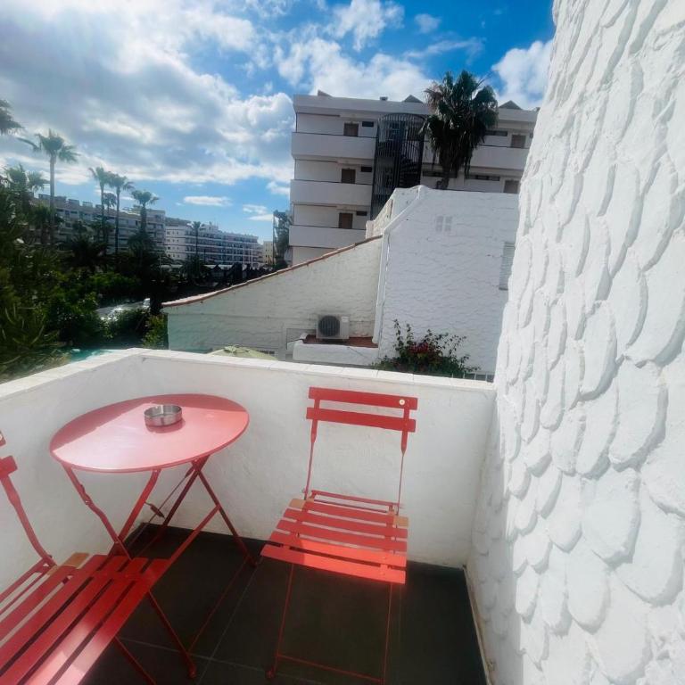 Tirma Studios - Studio with Balcony - 9