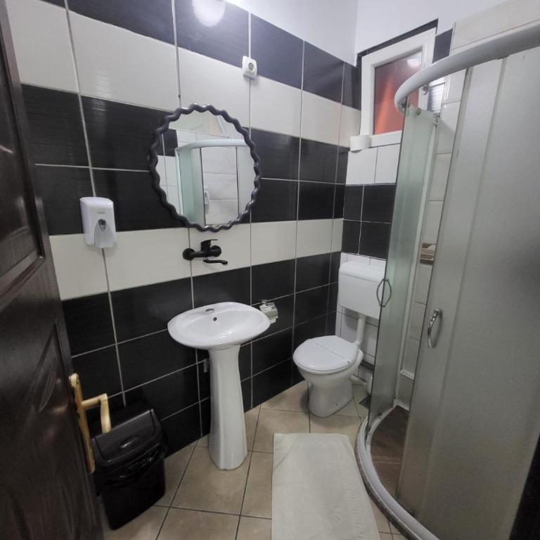 Prenociste Simke 2 - Economy Double Room - 13