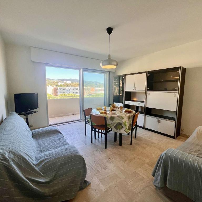 Cavalaire : Appartement 2 Pièces, à 300m Plage, Clim, Balcon - FR-1-226B-331 - Apartment (4 Adults) - 6
