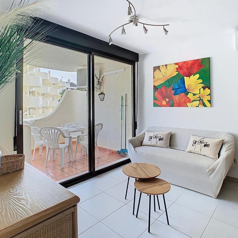 Apartamento urb La Felicidad, 200 m de la playa - Apartamento de 2 dormitorios con terraza - 4