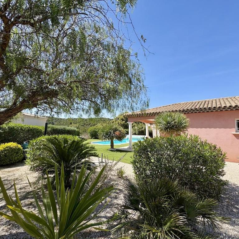 Villa avec piscine, 4 chambres, jardin, dans le massif des maures - Villa con Piscina Privata - 11