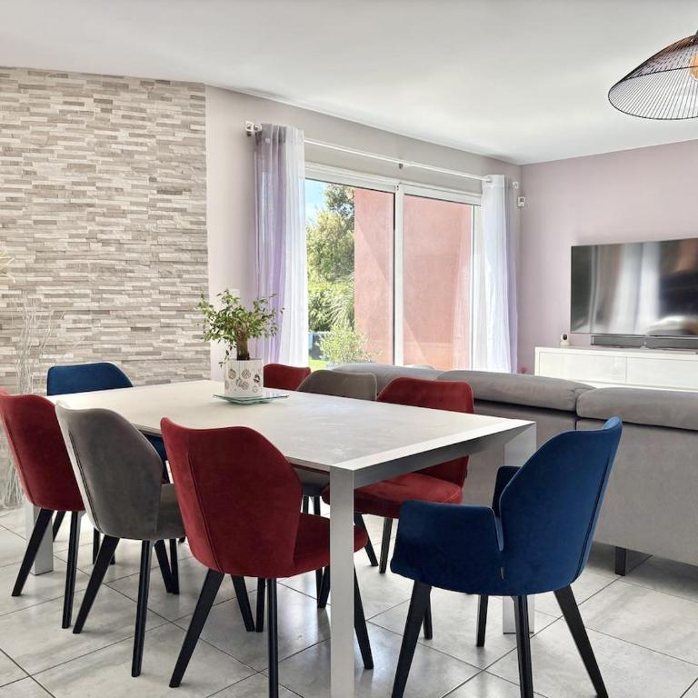 Villa avec piscine, 4 chambres, jardin, dans le massif des maures - Villa con Piscina Privata - 19