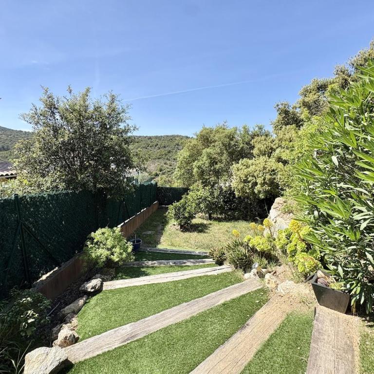 Villa avec piscine, 4 chambres, jardin, dans le massif des maures - Villa con Piscina Privata - 34
