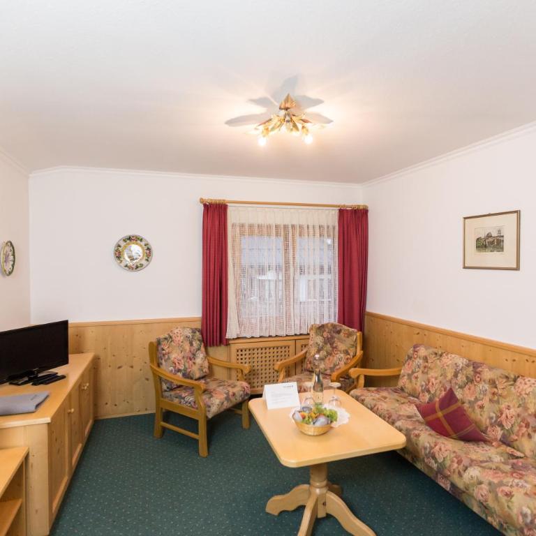 Hotel Sonnleiten - Familienzimmer mit Balkon - 3