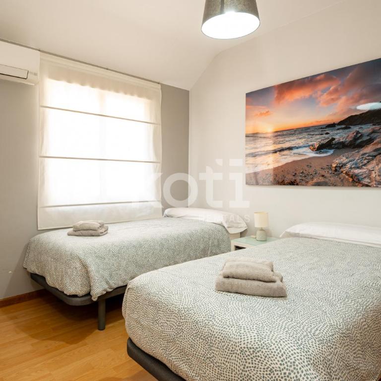 Terraza y Parking - Ático Capitán - Koti Rentals - Apartamento de 2 dormitorios - 12