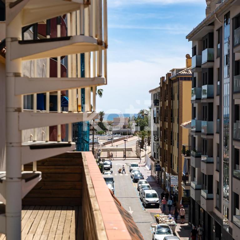 Terraza y Parking - Ático Capitán - Koti Rentals - Apartamento de 2 dormitorios - 24