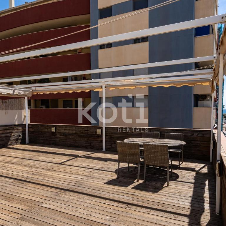 Terraza y Parking - Ático Capitán - Koti Rentals - Apartamento de 2 dormitorios - 28