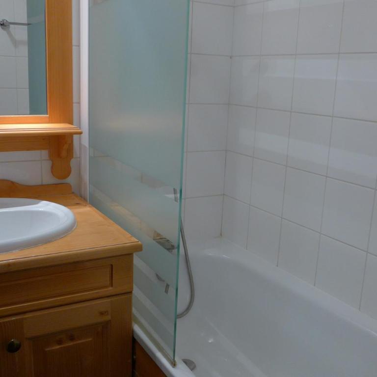 A27 Chalet du Galibier - Two-Bedroom Deluxe Apartment with Garden View - 9