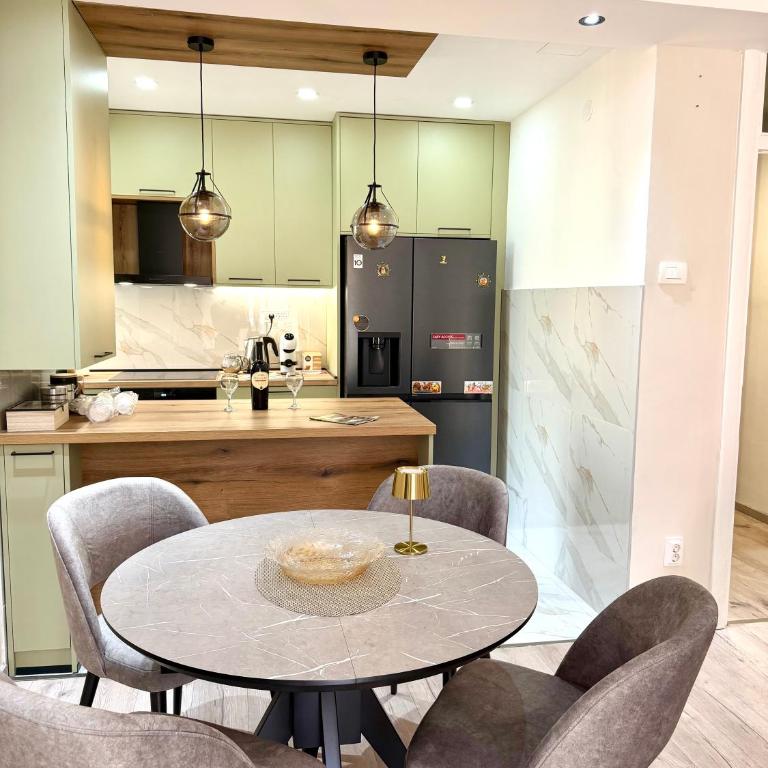 Apartment Sofia - Modern 2-Bedroom Retreat Near Kotor Old Town - Two-Bedroom Apartment - 13