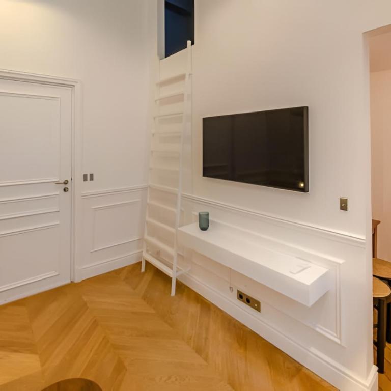 Appartement de standing 5 - tour Eiffel/Invalides - Appartement - 9