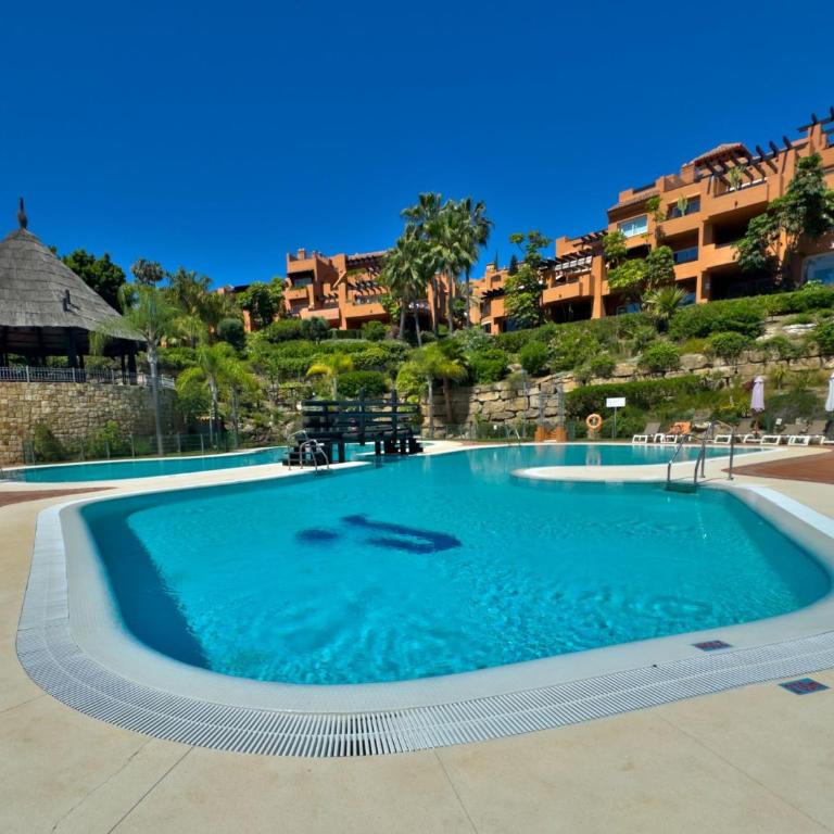 Alminar de Marbella 3D - Apartamento con vistas a la piscina - 10