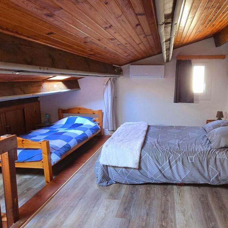 Petite maison climatisée à 250m de la plage - Two-Bedroom House - 20