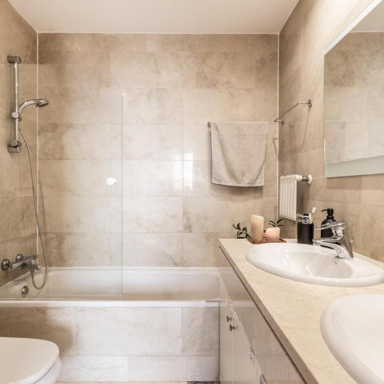 Spacest - Calle de Fernández de la Hoz B - Apartment - 12