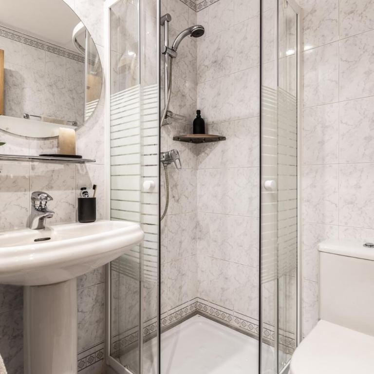Spacest - Calle de Fernández de la Hoz B - Apartment - 21