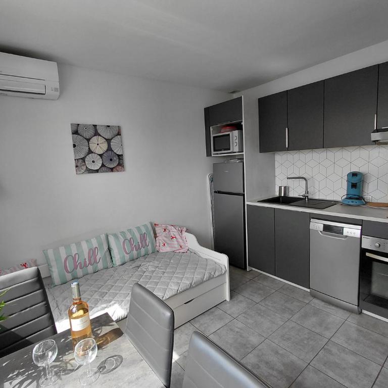 Palavas Beau studio avec Parking Climatisation - Appartement 1 Chambre - 4