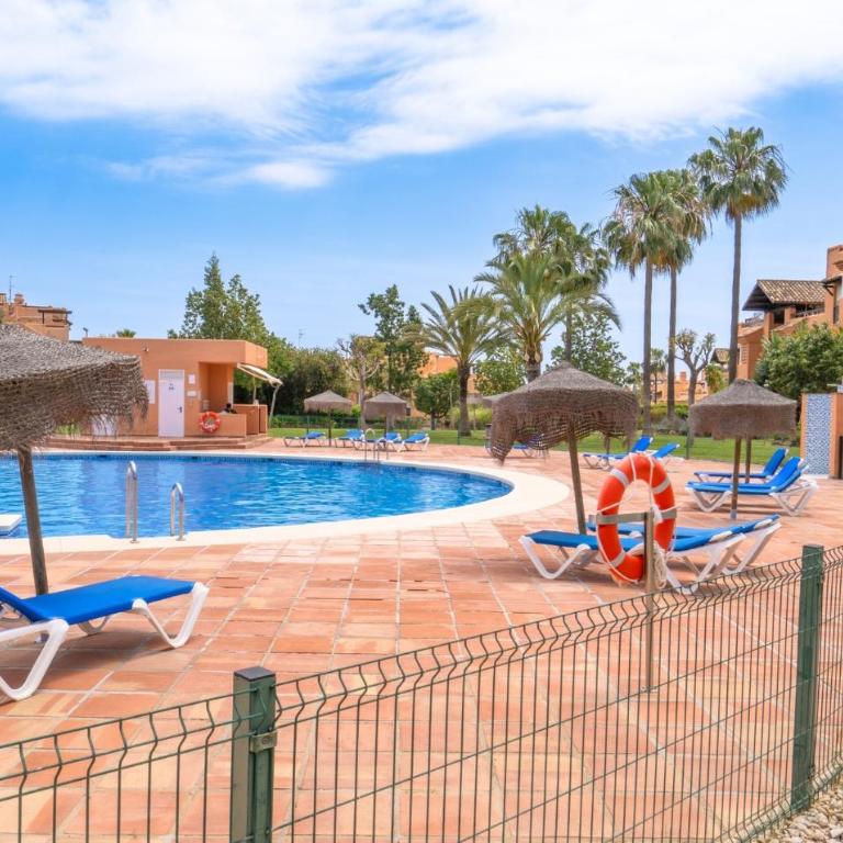 Delightfully Furnished Ground Floor 2 Bed Apartment in Casares Costa - Apartamento - 23