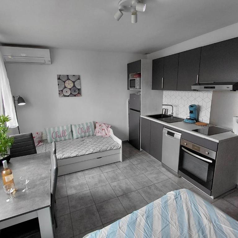 Palavas Beau studio avec Parking Climatisation - Appartement 1 Chambre - 3