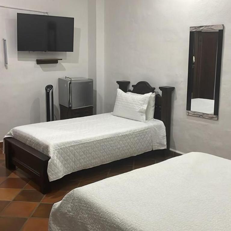 Hotel Lengerke Barichara - Family Room - 2