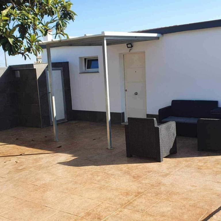 Apartamento con Piscina y Barbacoa - Apartamento con terraza - 8