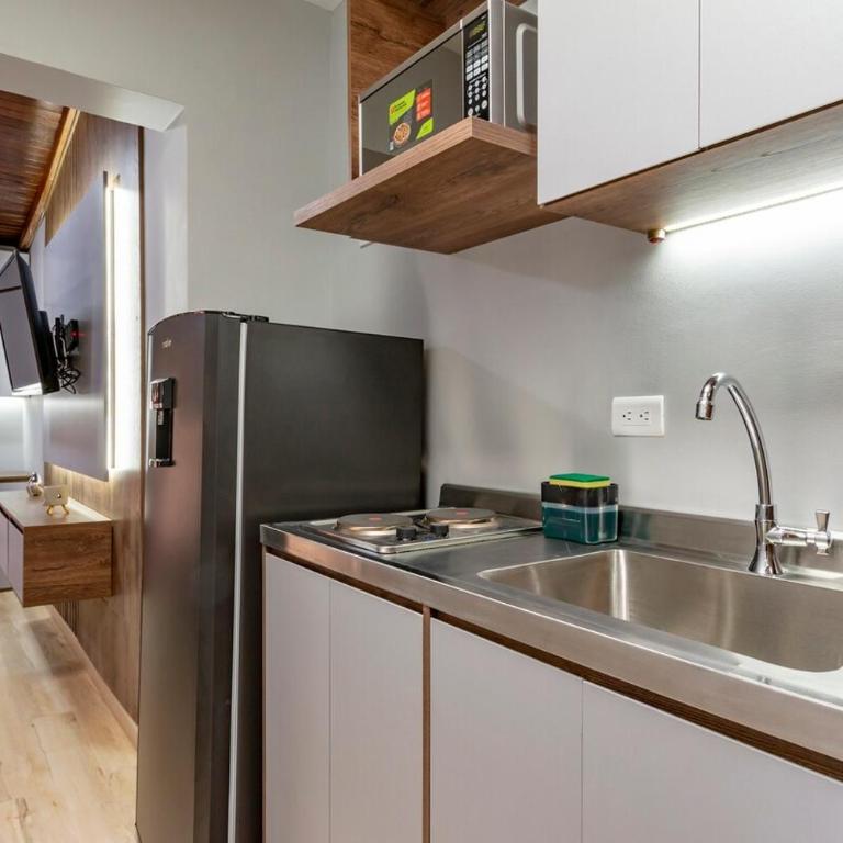 Loft en Laureles Central AC Moderno - Apartamento de 1 dormitorio - 3
