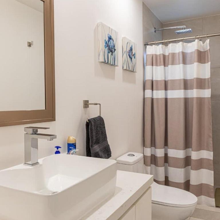 Condo walking distance to the Beach and Marina - Apartamento - 18