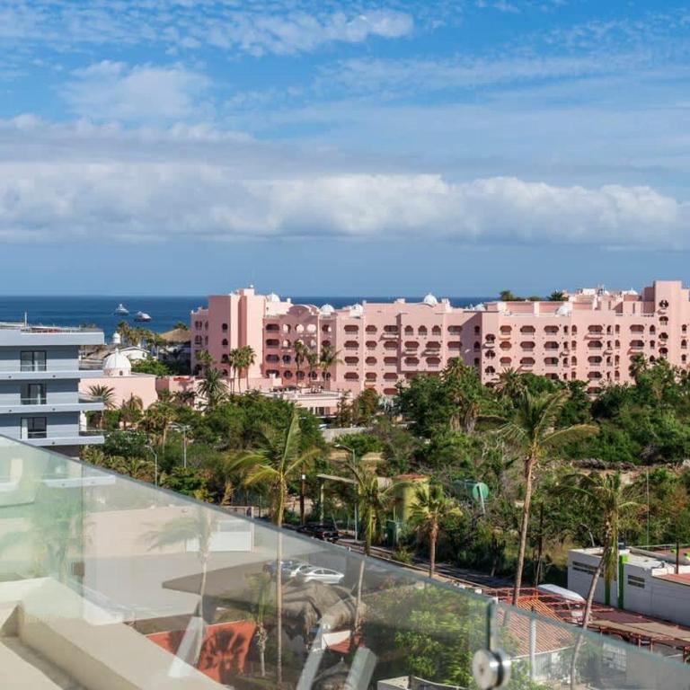 Condo walking distance to the Beach and Marina - Apartamento - 29