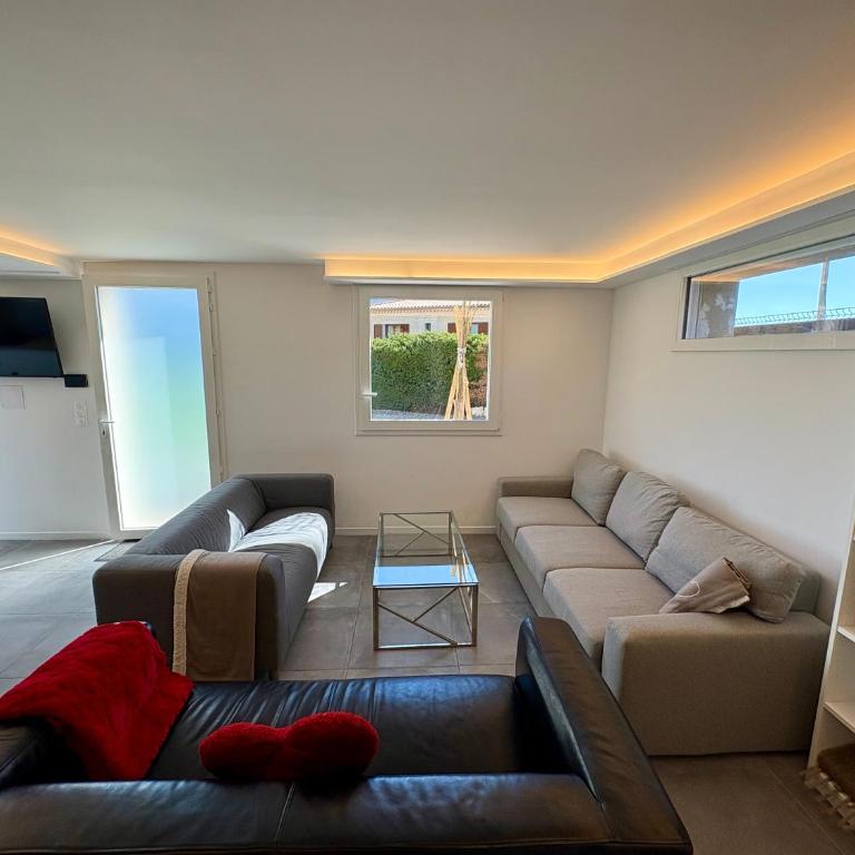 Modern Villa - Mountain Views - Terrace - Villa - 4
