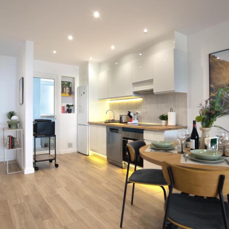 Cozy Modern Apartment 2-Bed in Costa Adeje - Apartamento de 2 dormitorios - 23