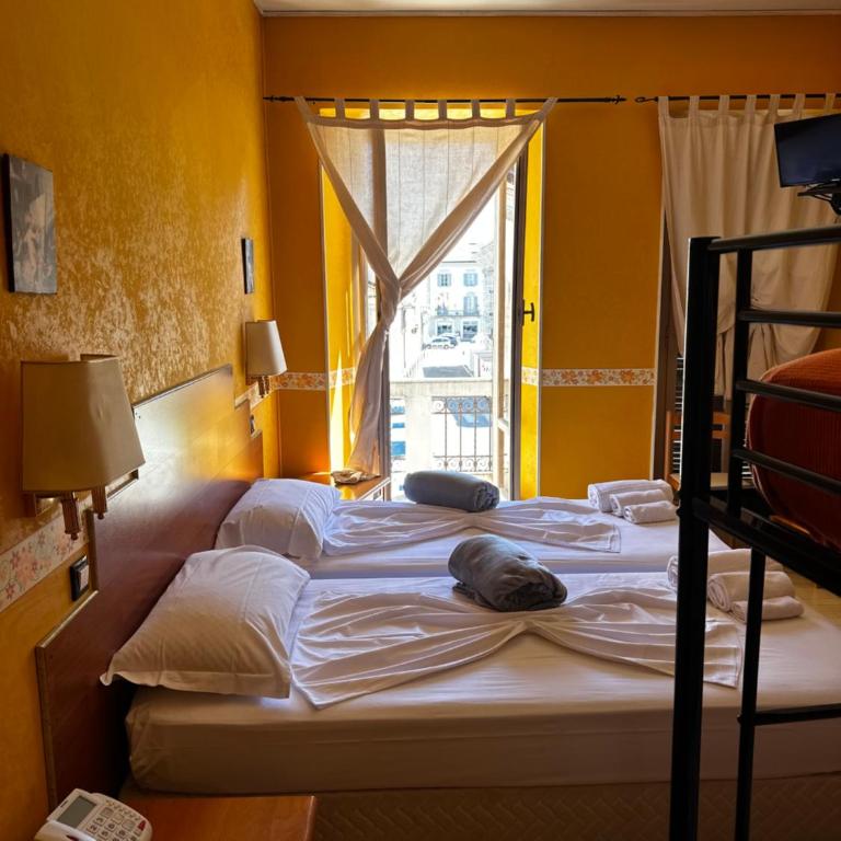 Hotel Spagna - Camera Doppia con Letti Singoli - 3