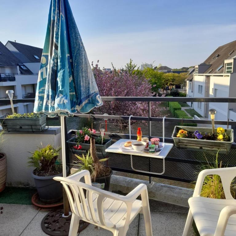 Rennes, studio duplex 35 m2 avec terrasse sud de 6m2 donnant sur parc arboré - Studio - 2