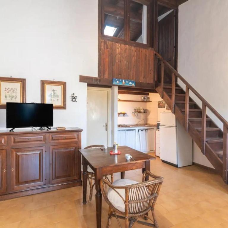4 minutes to the sea - La Cinta Country House - One-Bedroom Loft Apartment with One Queen Bed - 7