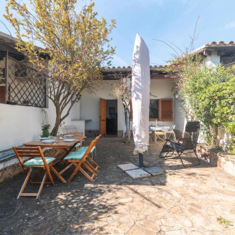 4 minutes to the sea - La Cinta Country House - One-Bedroom Loft Apartment with One Queen Bed - 3
