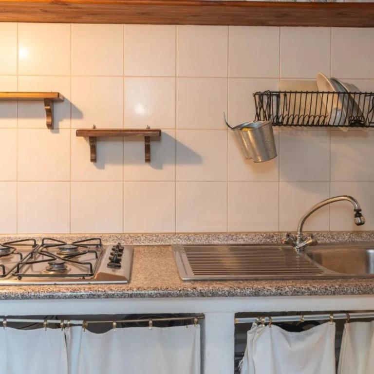 4 minutes to the sea - La Cinta Country House - One-Bedroom Loft Apartment with One Queen Bed - 9