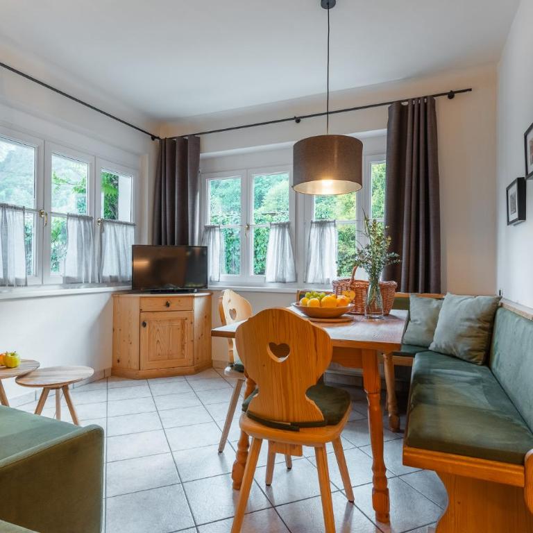 Kreuzwegerhof Nals - Apartments with Pool and Air Conditioning near Merano & Bolzano - Appartamento con Balcone - 5