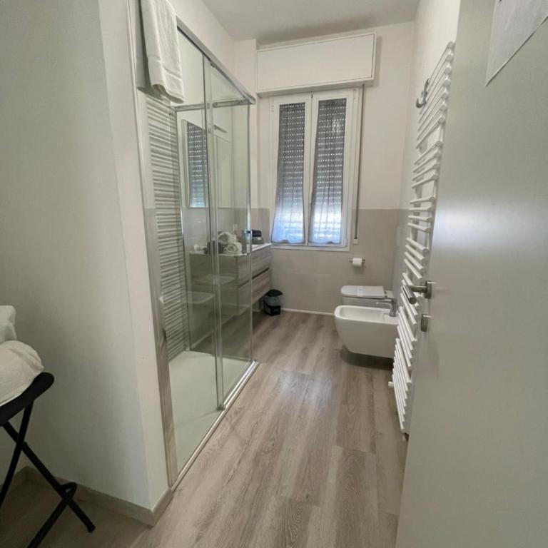 R&B MiDora Modena - Camera Tripla con Bagno Privato - 8