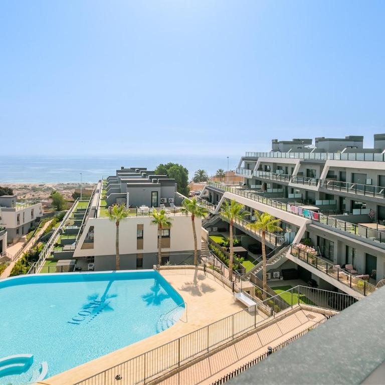 Sea View, Private jacuzzi, Pool, 15 min airport - Two-Bedroom Apartment - 28