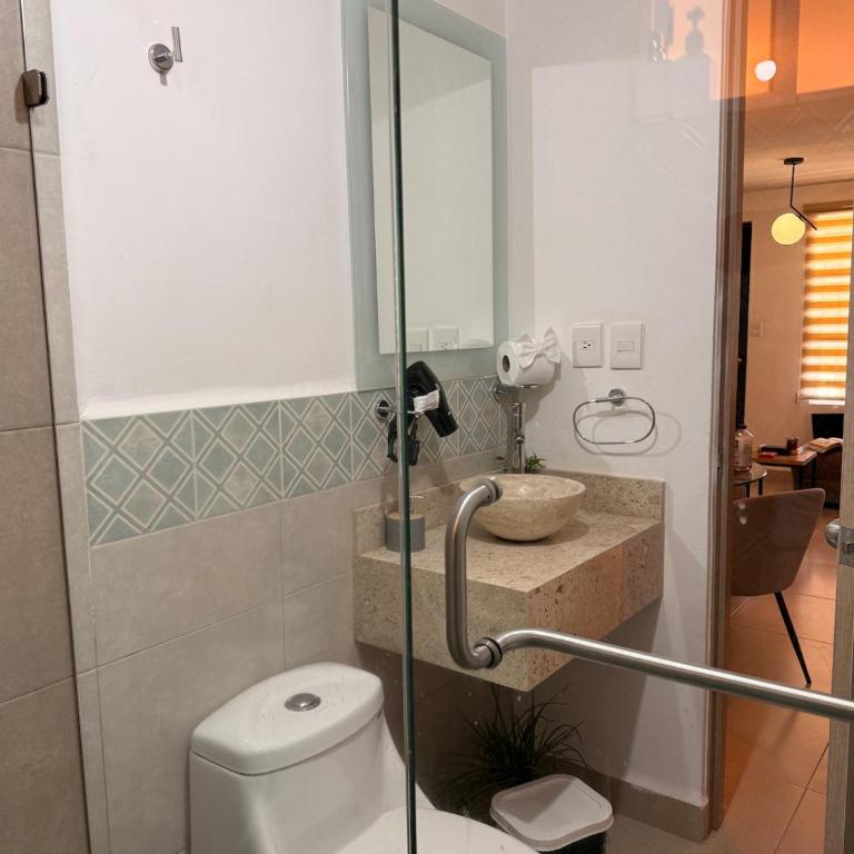Depa tranquilo con estacionamiento y WiFi - Apartamento de 2 dormitorios - 5