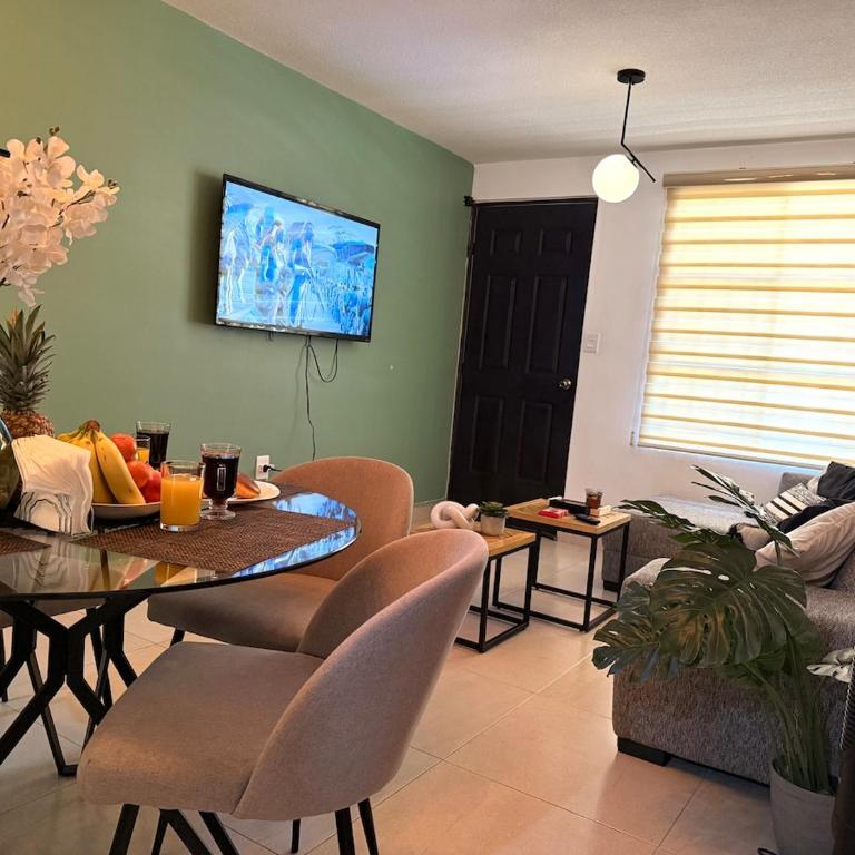 Depa tranquilo con estacionamiento y WiFi - Apartamento de 2 dormitorios - 14