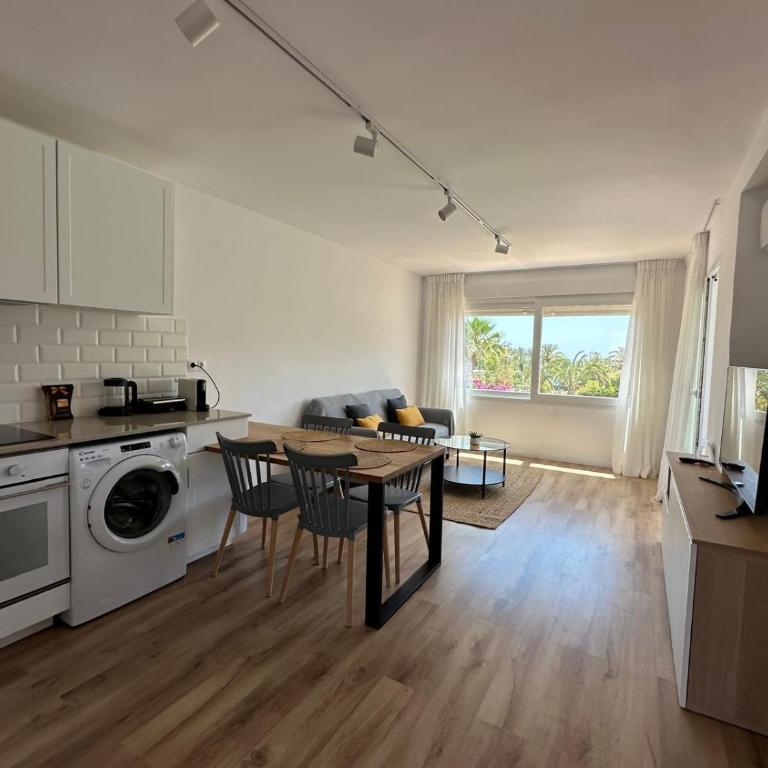 Apartamento frente al mar, piscina y parking - Apartment with Terrace - 3