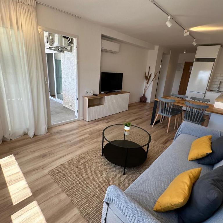 Apartamento frente al mar, piscina y parking - Apartment with Terrace - 5