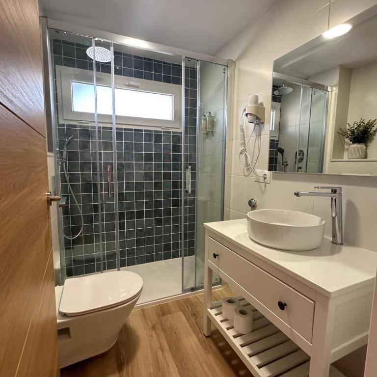 Apartamento frente al mar, piscina y parking - Apartment with Terrace - 8