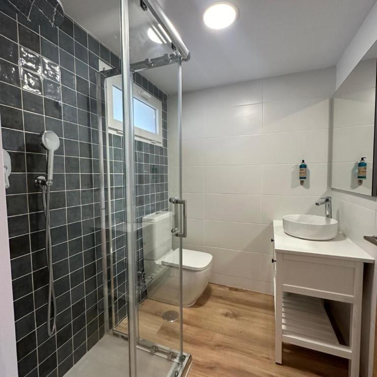 Apartamento frente al mar, piscina y parking - Apartment with Terrace - 9
