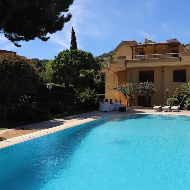 Villa Parthenia - Oasi in città - Casa con 3 Camere da Letto - 1