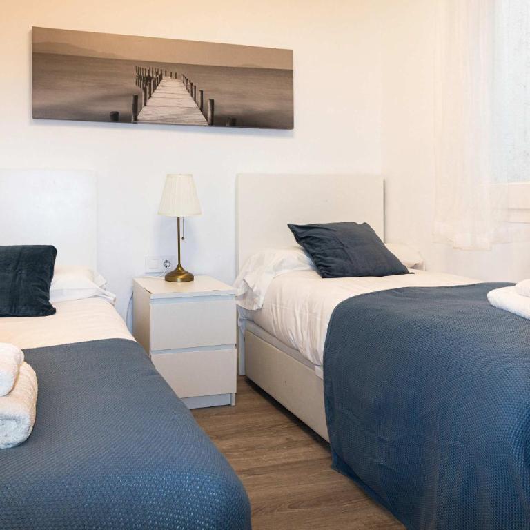 Elegant Apartment in Barcelona Ideal for Business and Leisure Next to Fira - Apartamento con 4 dormitorios - 5