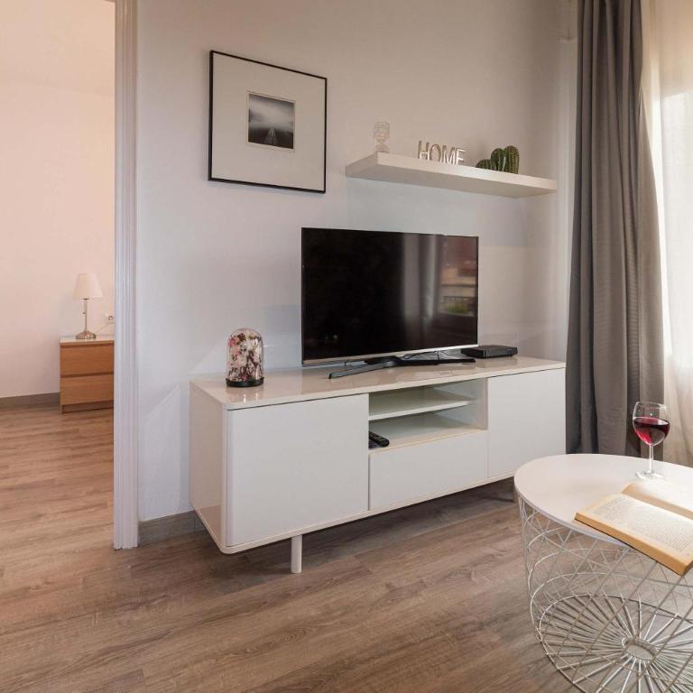 Elegant Apartment in Barcelona Ideal for Business and Leisure Next to Fira - Apartamento con 4 dormitorios - 14