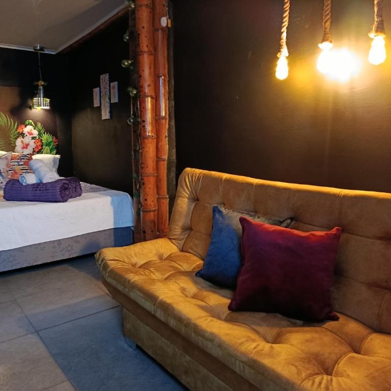 Dekapolis 3 - Triple Room with Private Bathroom - 2