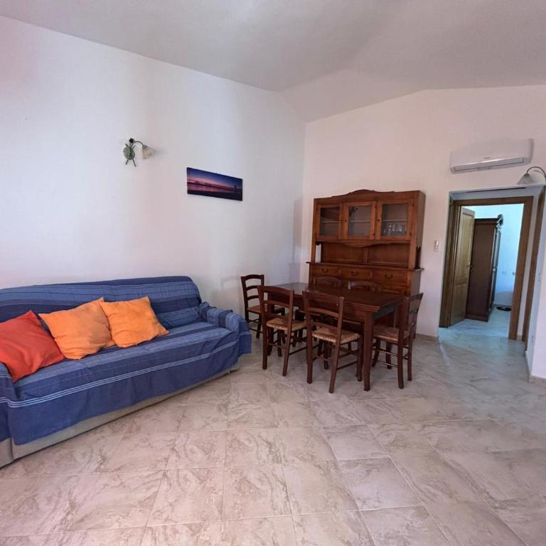 Villa con giardino 500 m dal mare - Casa con 2 Camere da Letto - 3