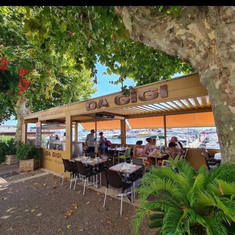 GOLFE-JUAN, grand T1 lumineux , piscine , parking & plage pour 4 personnes - Appartement 1 Chambre - Vue sur Piscine - 20