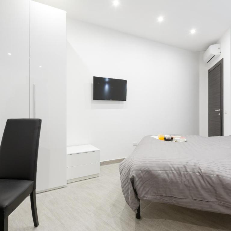 Domus Arena - Double Room with Private Bathroom - 8